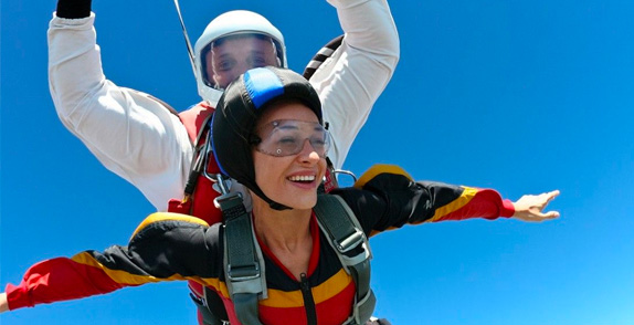 People skydiving